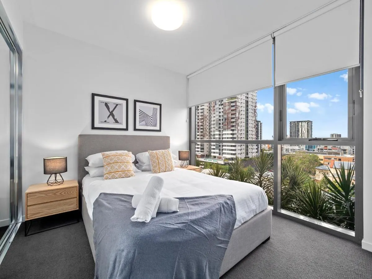 Lucid Living Brisbane Aparthotel