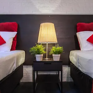 Ascot Budget & Residences *** Brisbane